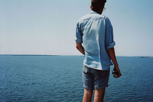 祭奠我被岁月埋葬的青春